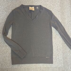 Tahari sweater